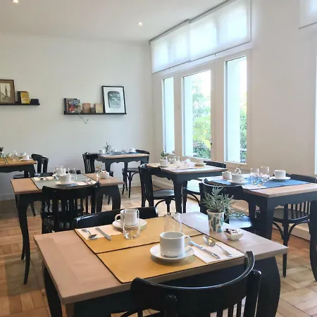 Hotel De France 3*